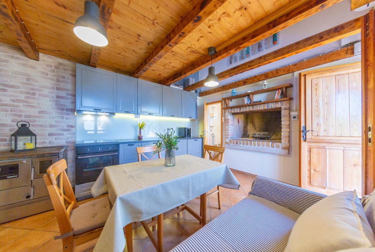 Adorable Cottage Okljucna Exterior photo